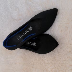 Rothy's The Point Black Solid Size 7